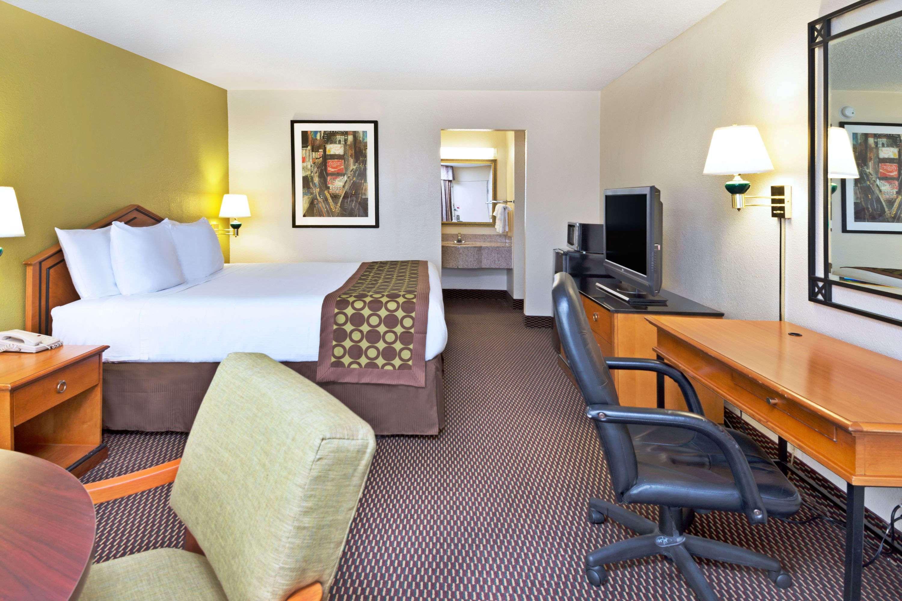 Ramada By Wyndham Pikesville/Baltimore North Εξωτερικό φωτογραφία